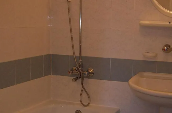 מלון Adis גולדן סנדס